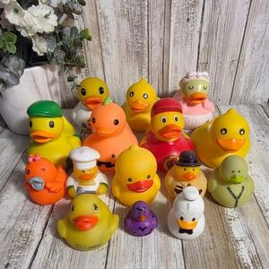 Rubber Duck Lot15pc Buc-ees Halloween Zombie Pumpkin Chef Detective Novelty Toys